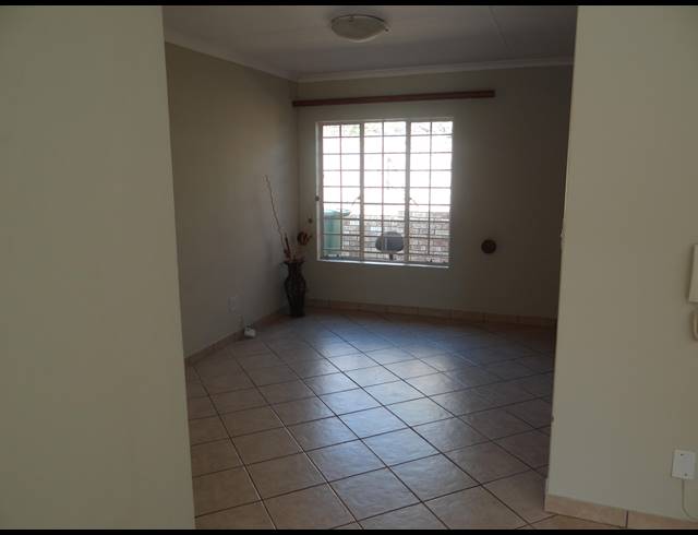 3 BEDROOM SIMPLEX TO LET IN THE WILDS